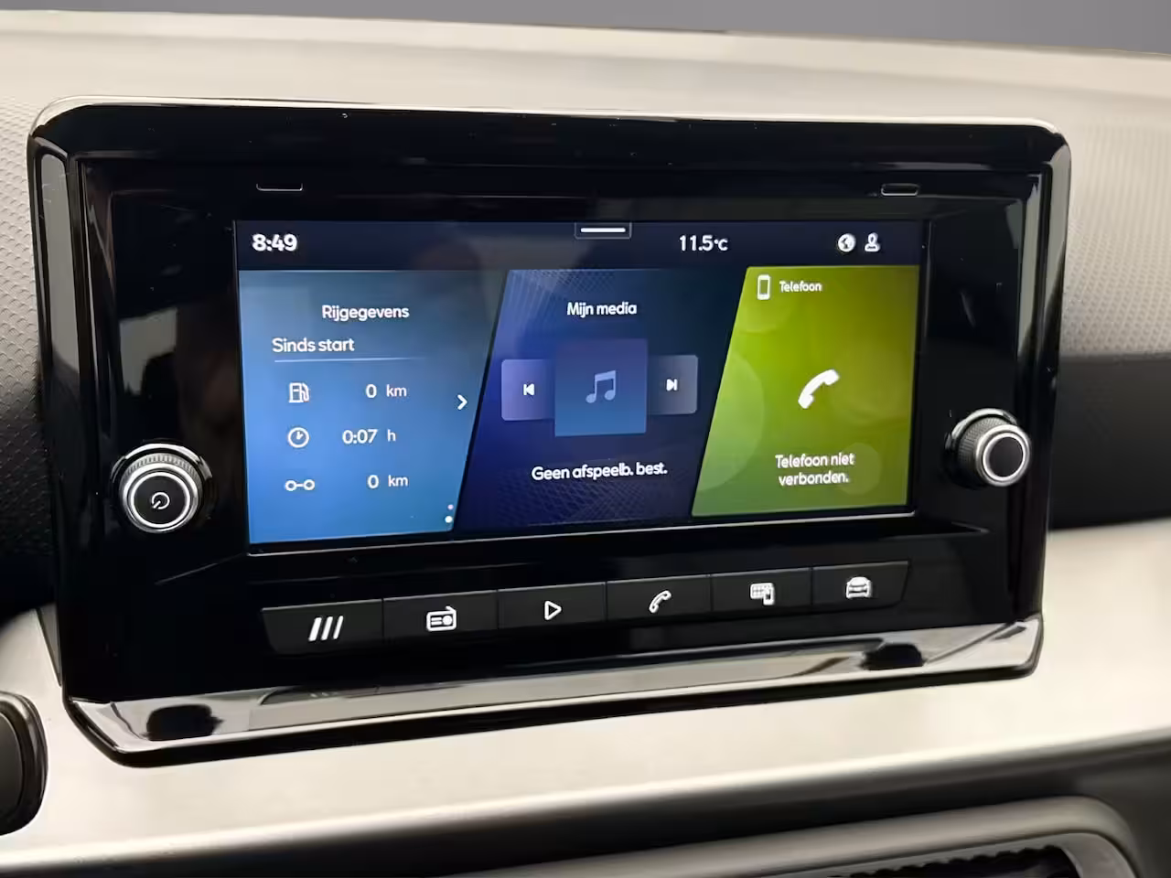 Seat Arona 1.0 TSI 115pk FR Business Connect €478, - private lease of €2.000, - inruilpremie