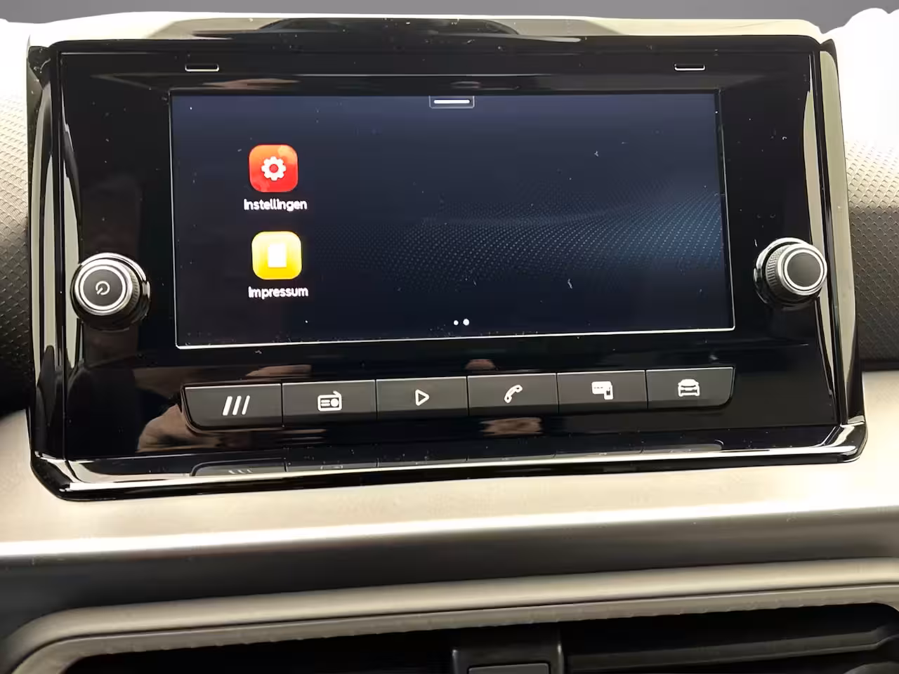Seat Arona 1.0 TSI 115pk FR Business Connect €478, - private lease of €2.000, - inruilpremie
