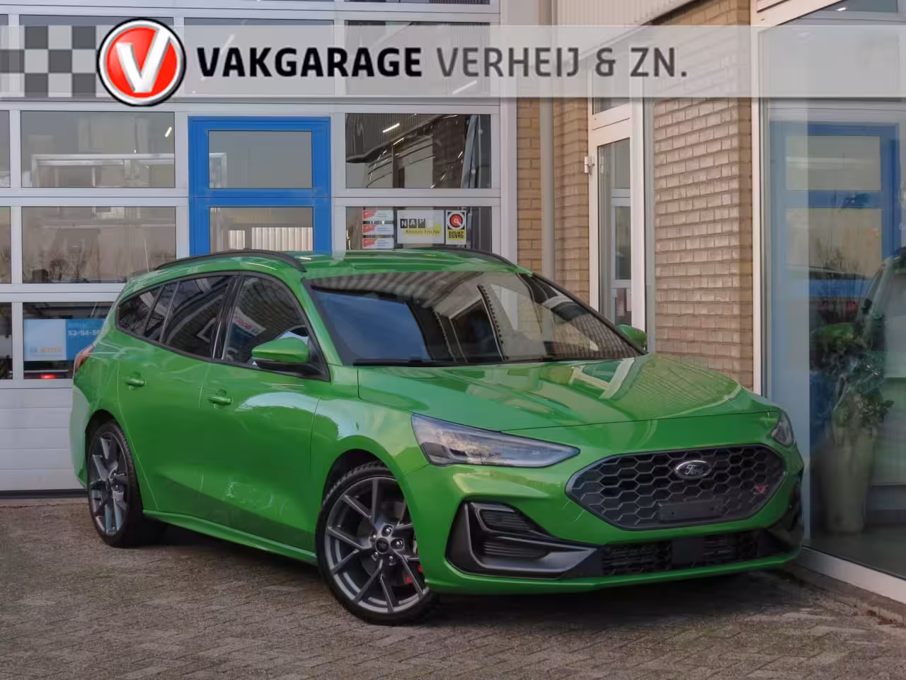 Ford Focus Wagon 2.3 EcoBoost ST-X B&O|Performance Pack|Camera|HUD|Schaalstoelen|Cruise|Car-Play|Navi