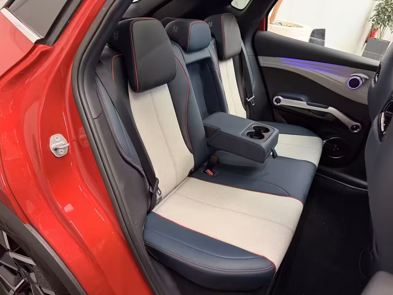 BYD Atto 3 (SOH 93%) DESIGN 60 kWh WLTP 420 KM * 45 STUKS OP VOORRAAD* APPLE CARPLAY/ ANDROID AUTO EL