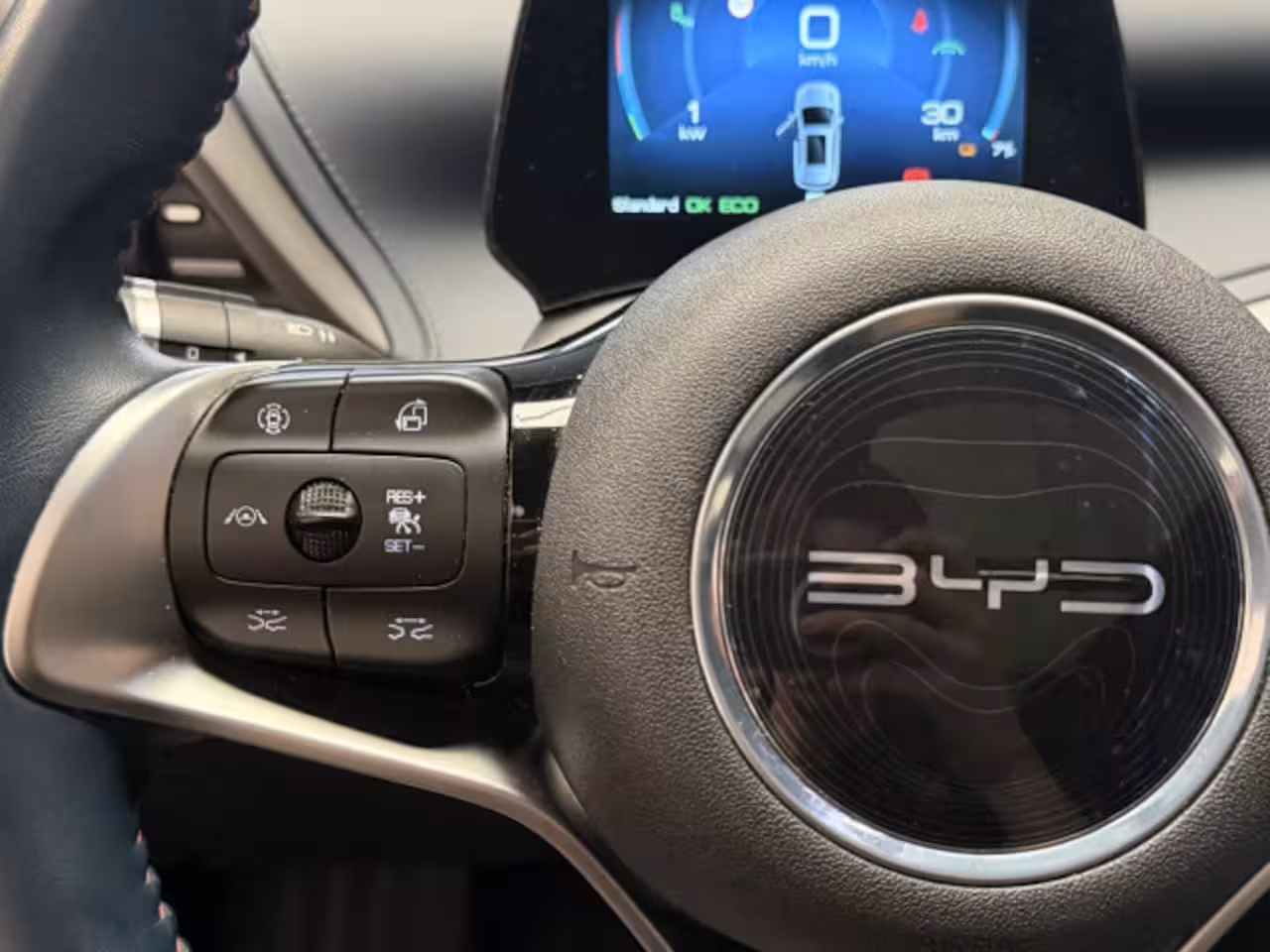 BYD Atto 3 (SOH 94%) DESIGN 60 kWh WLTP 420 KM * 45 STUKS OP VOORRAAD* APPLE CARPLAY/ ANDROID AUTO EL