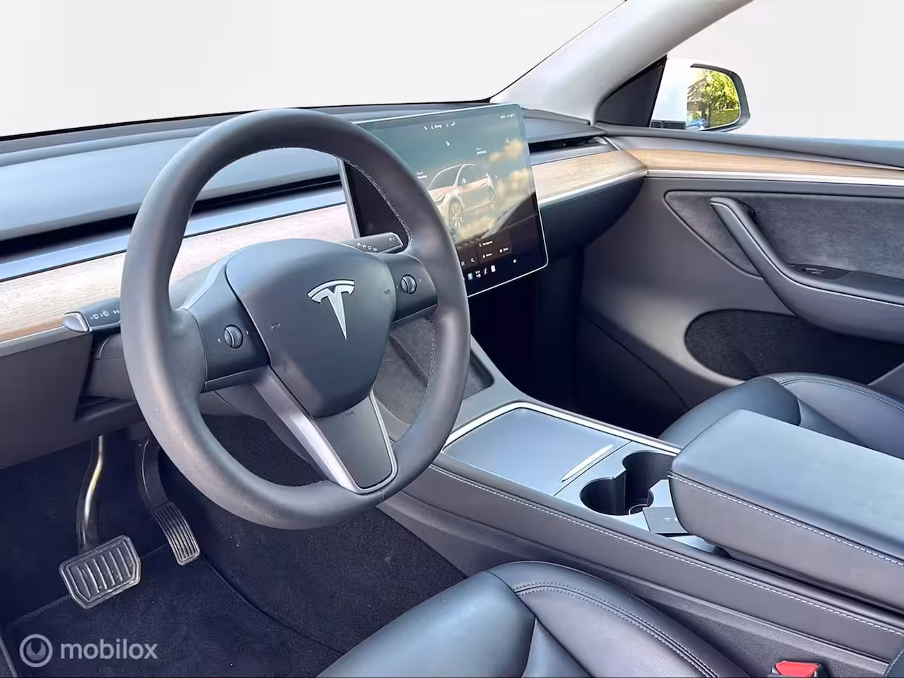 Tesla Model Y Long Range Dual Motor / Trekhaak / BTW
