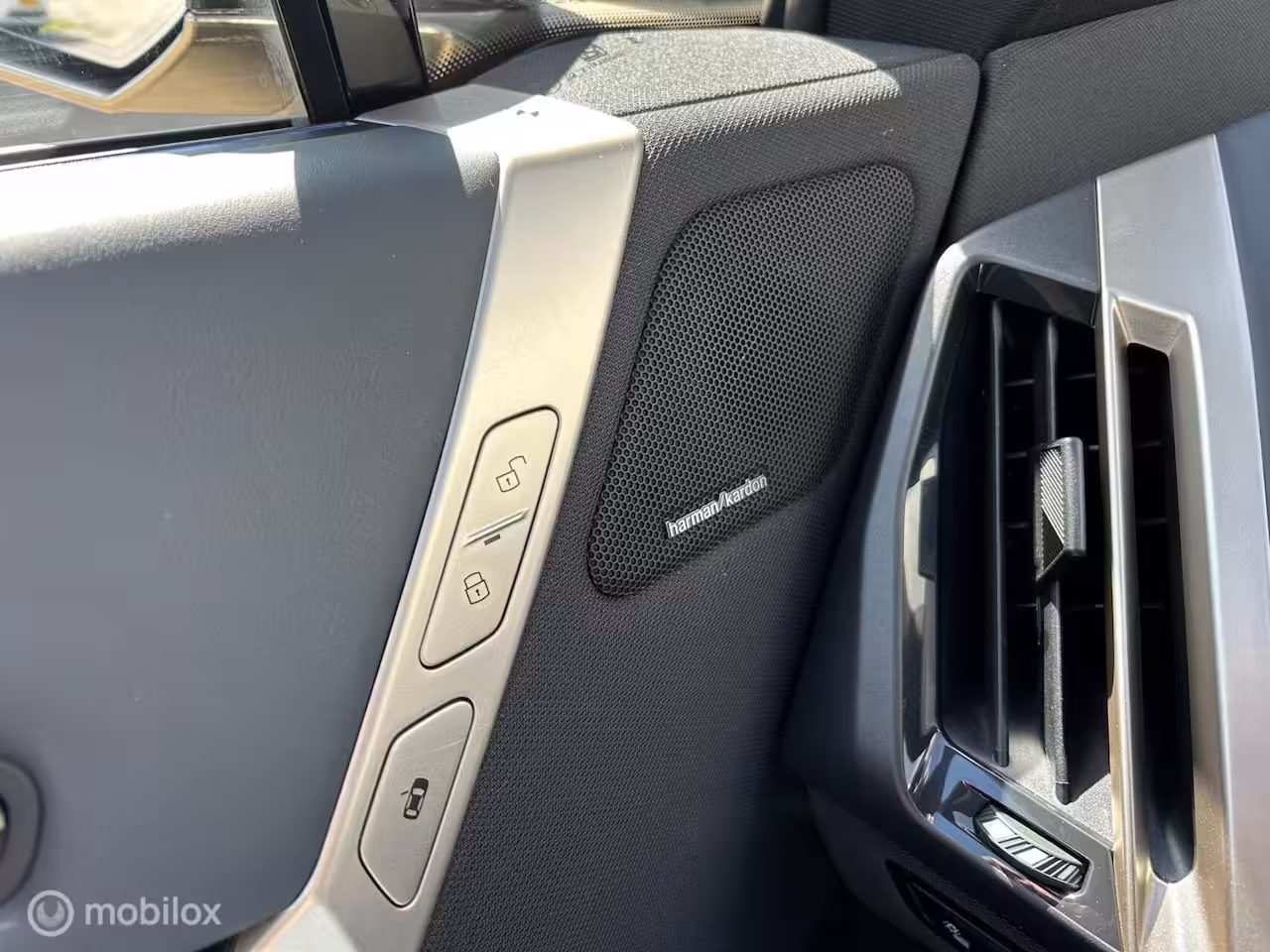 BMW iX xDrive40 High Executive Pano Harman/Kardon Trekhaak