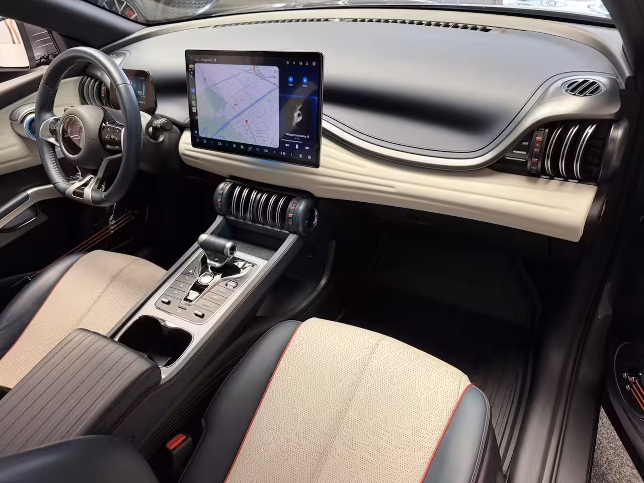 BYD Atto 3 (SOH 94%) DESIGN 60 kWh WLTP 420 KM * 45 STUKS OP VOORRAAD* APPLE CARPLAY/ ANDROID AUTO EL