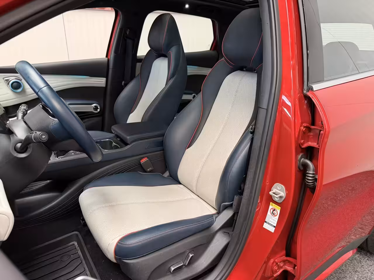 BYD Atto 3 (SOH 93%) DESIGN 60 kWh WLTP 420 KM * 45 STUKS OP VOORRAAD* APPLE CARPLAY/ ANDROID AUTO EL