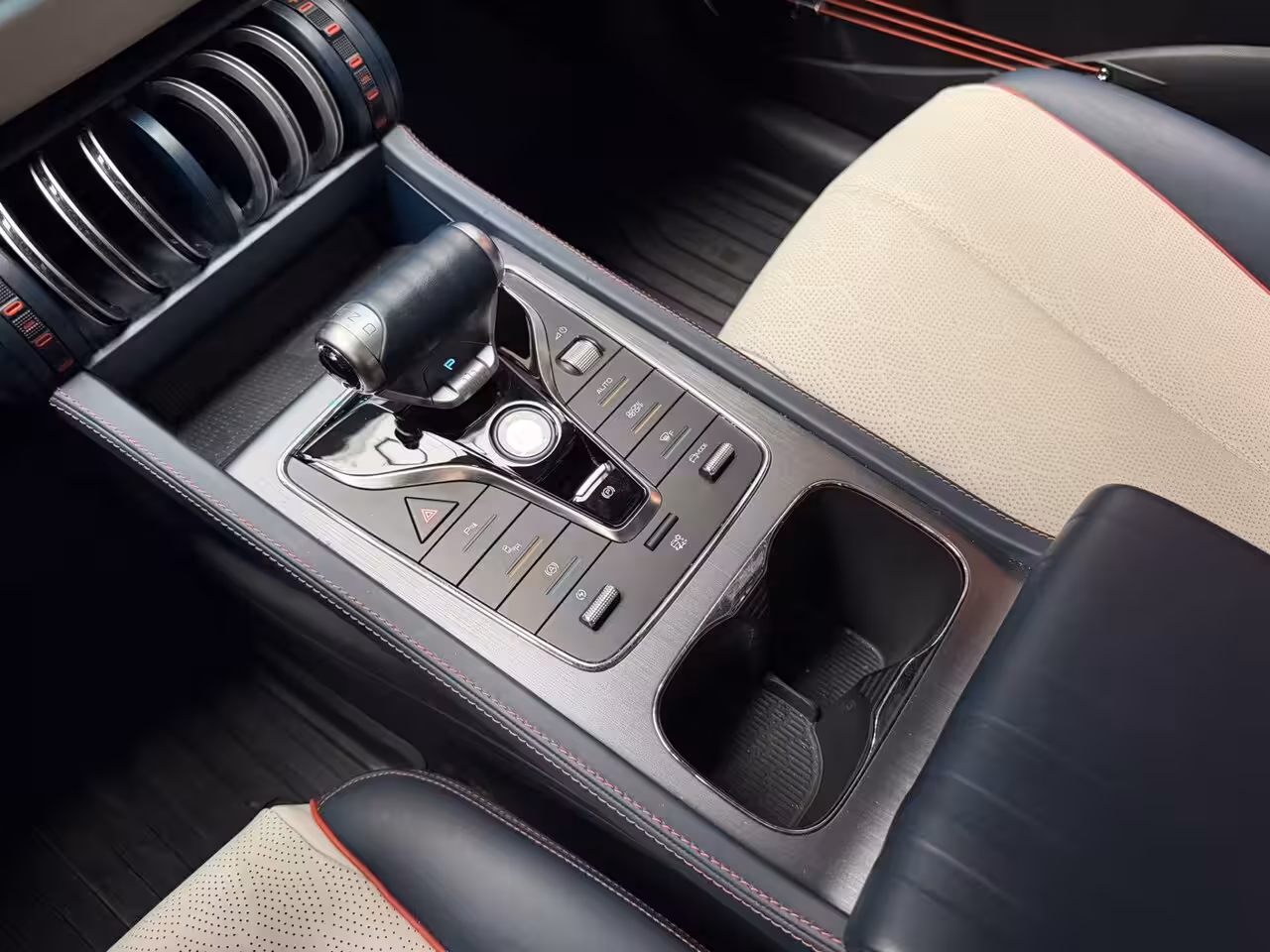 BYD Atto 3 (SOH 93%) DESIGN 60 kWh WLTP 420 KM * 45 STUKS OP VOORRAAD* APPLE CARPLAY/ ANDROID AUTO EL
