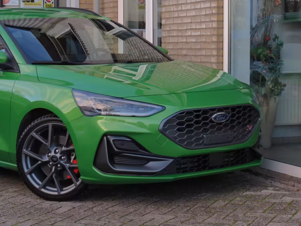 Ford Focus Wagon 2.3 EcoBoost ST-X B&O|Performance Pack|Camera|HUD|Schaalstoelen|Cruise|Car-Play|Navi