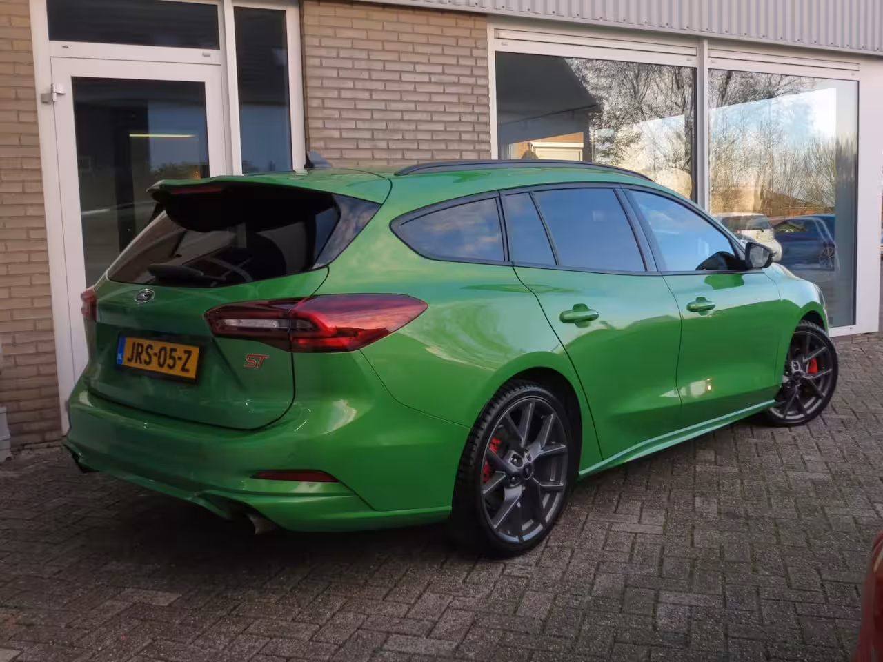 Ford Focus Wagon 2.3 EcoBoost ST-X B&O|Performance Pack|Camera|HUD|Schaalstoelen|Cruise|Car-Play|Navi