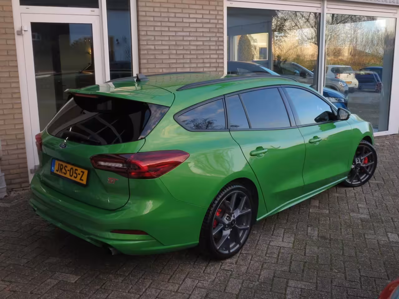 Ford Focus Wagon 2.3 EcoBoost ST-X B&O|Performance Pack|Camera|HUD|Schaalstoelen|Cruise|Car-Play|Navi