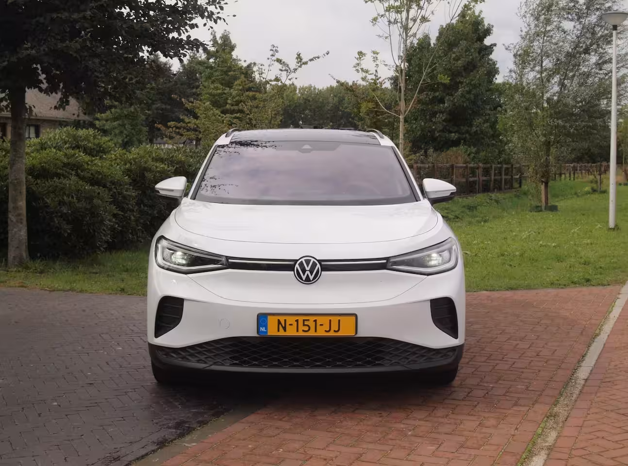 Volkswagen ID.4 Family 77 kWh | Panoramadak | Camera | Sfeerverlichting | ACC | IQ. Light | Warmtepomp |
