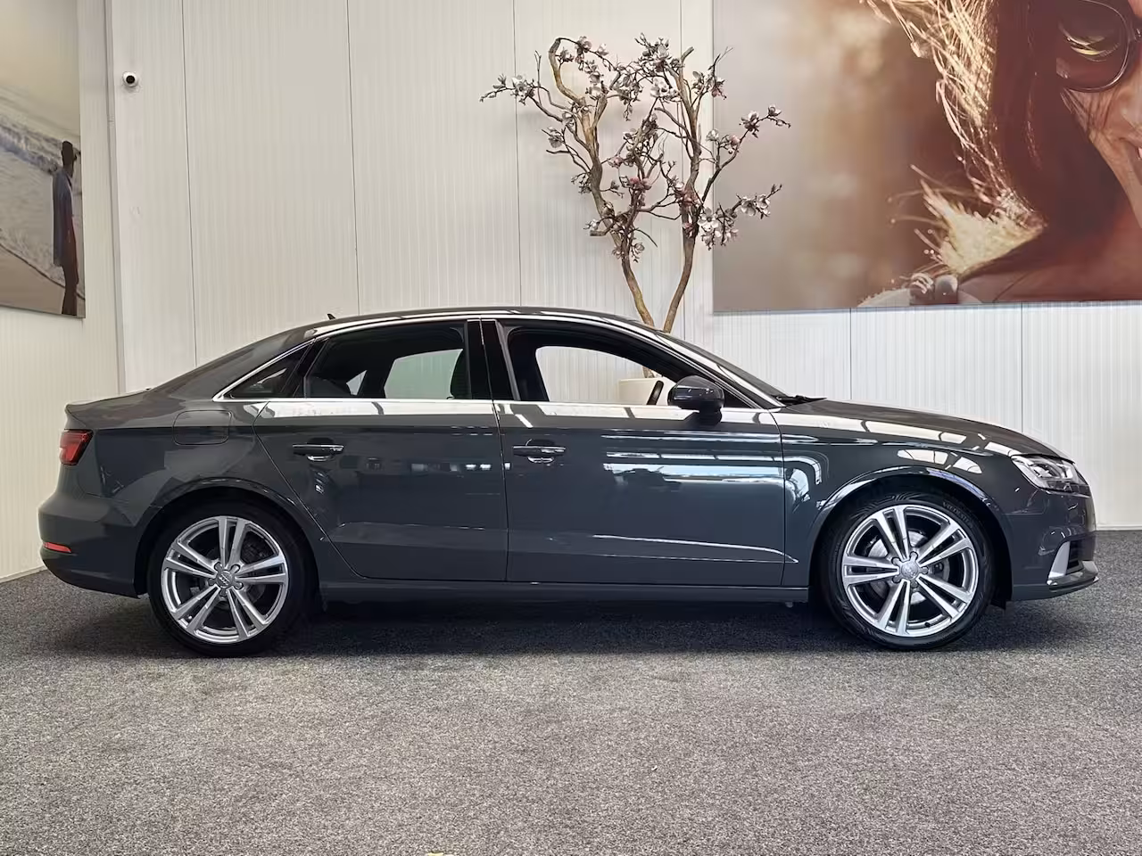 Audi A3 Limousine 1.0 TFSI SPORT LEASE EDITION NAVIGATIE CRUISE CONTROL AIRCO BLUETOOTH TELEFOON MEDIA VOORB