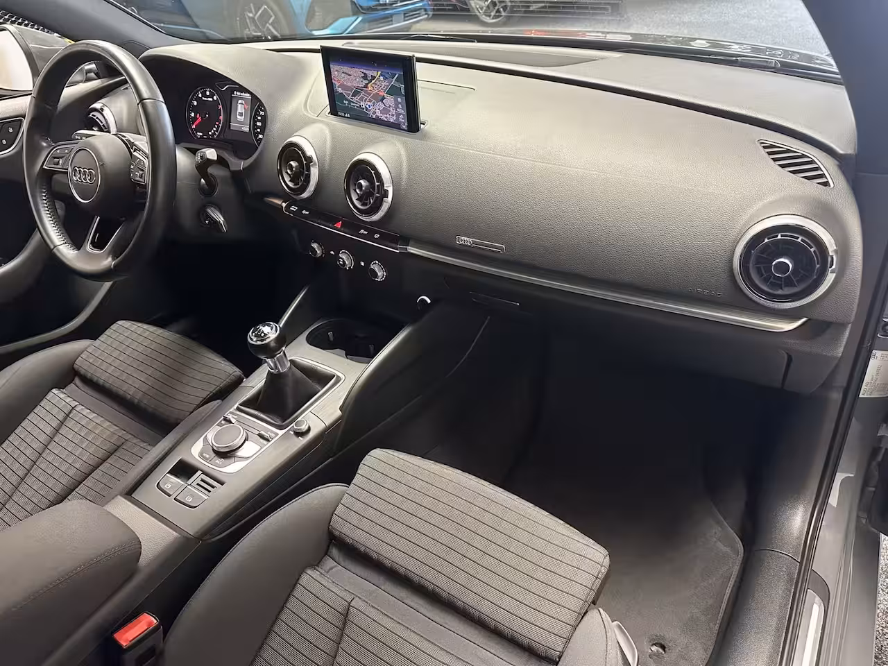Audi A3 Limousine 1.0 TFSI SPORT LEASE EDITION NAVIGATIE CRUISE CONTROL AIRCO BLUETOOTH TELEFOON MEDIA VOORB