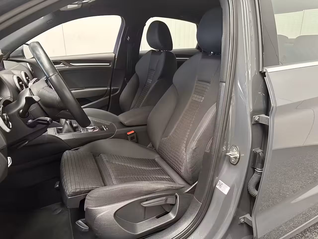 Audi A3 Limousine 1.0 TFSI SPORT LEASE EDITION NAVIGATIE CRUISE CONTROL AIRCO BLUETOOTH TELEFOON MEDIA VOORB