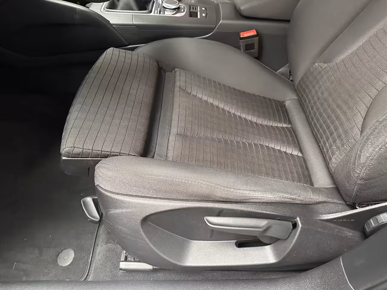 Audi A3 Limousine 1.0 TFSI SPORT LEASE EDITION NAVIGATIE CRUISE CONTROL AIRCO BLUETOOTH TELEFOON MEDIA VOORB