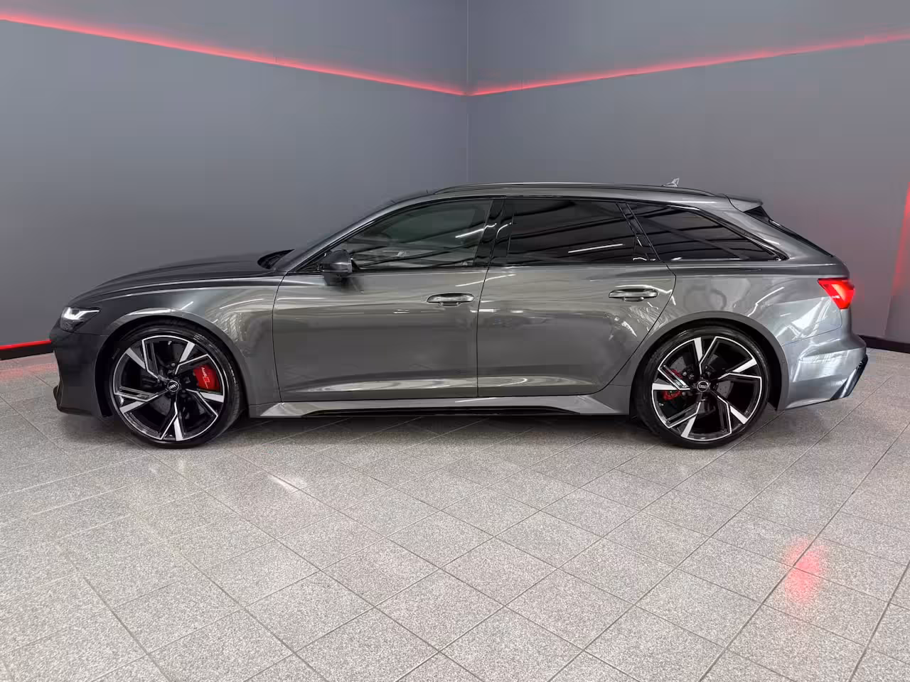 Audi RS6 TFSI quattro HUD | Trekhaak | Pano | Keramisch