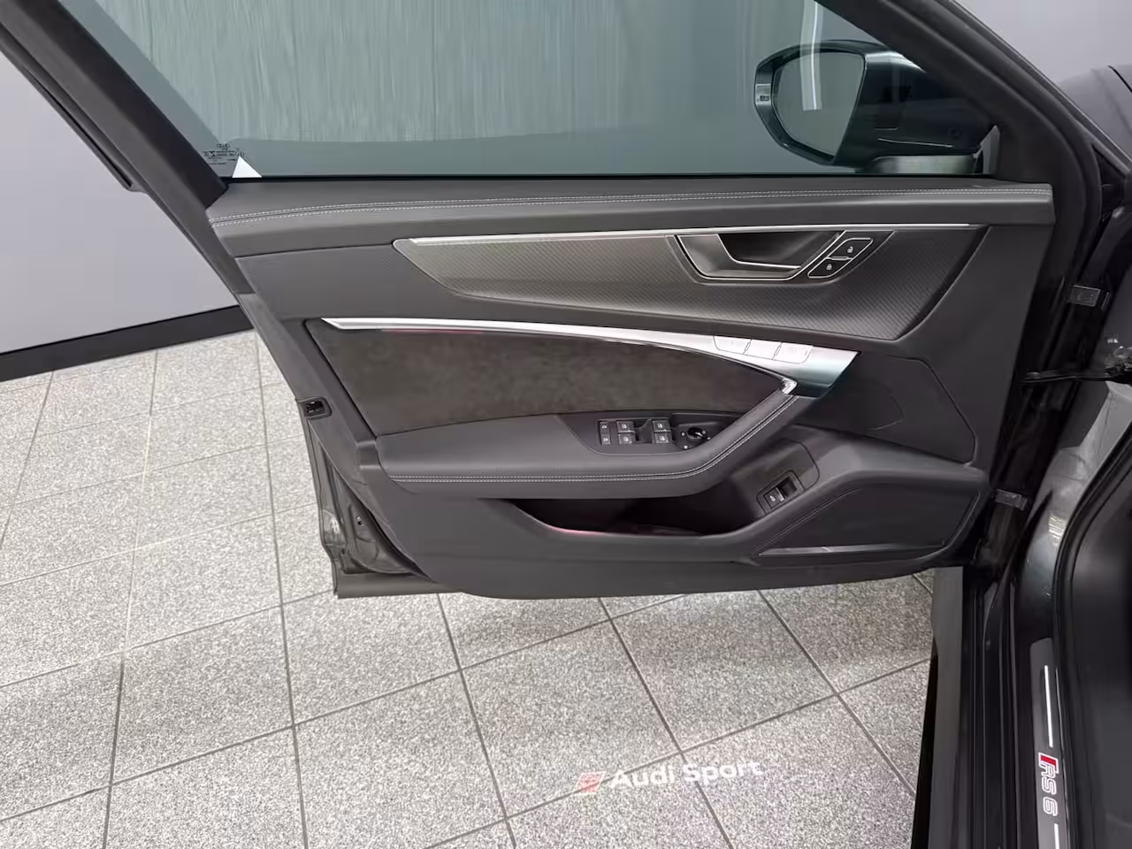 Audi RS6 TFSI quattro HUD | Trekhaak | Pano | Keramisch