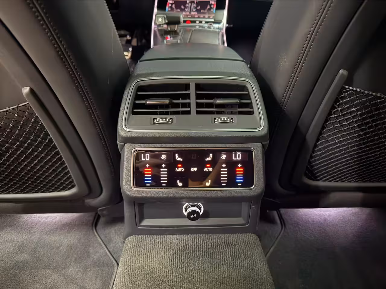 Audi RS6 TFSI quattro HUD | Trekhaak | Pano | Keramisch