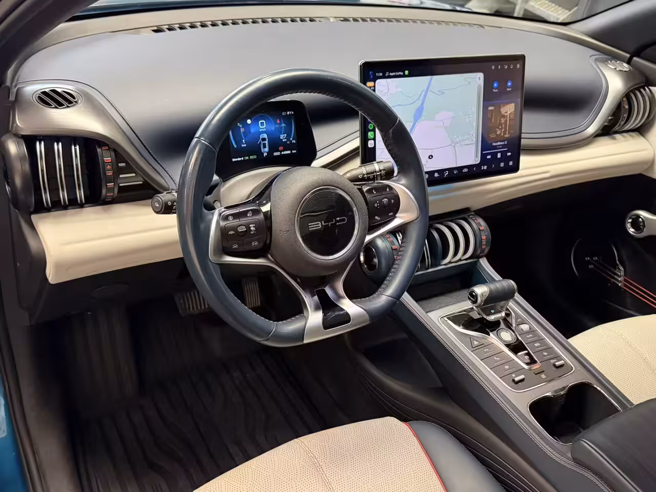 BYD Atto 3 (SOH 96%) DESIGN 60 kWh WLTP 420 KM * 45 STUKS OP VOORRAAD* APPLE CARPLAY/ ANDROID AUTO EL