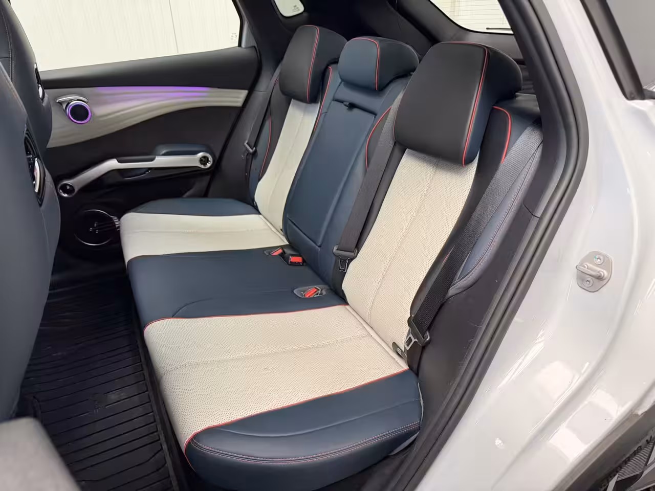 BYD Atto 3 (SOH 96%) DESIGN 60 kWh WLTP 420 KM * 45 STUKS OP VOORRAAD* APPLE CARPLAY/ ANDROID AUTO EL