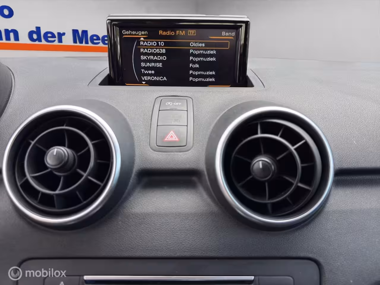 Audi A1 1.0 TFSI S-line edition