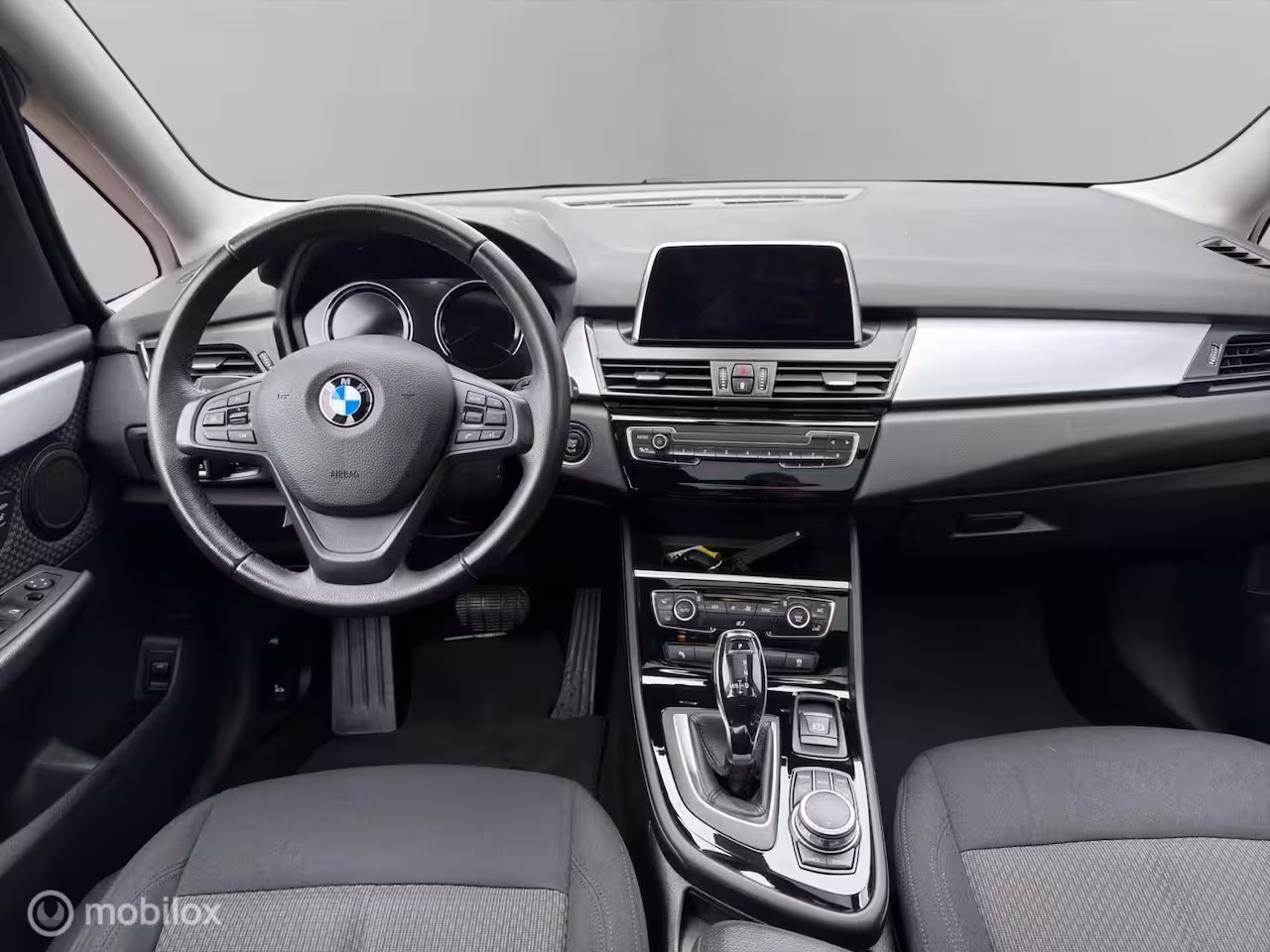 BMW 2-serie Gran Tourer 218i Executive / Panoramadak