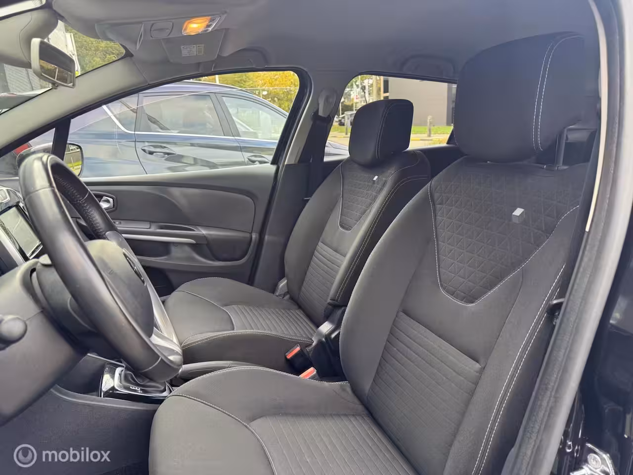 Renault Clio Estate 1.2 TCe Intens / Limited