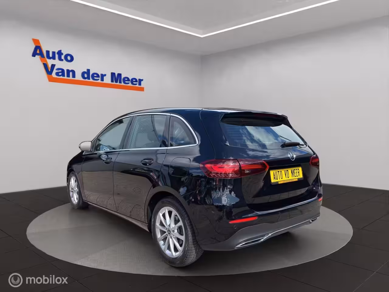 Mercedes-Benz B-klasse 180 Luxury Line | Carplay | trekhaak | etc