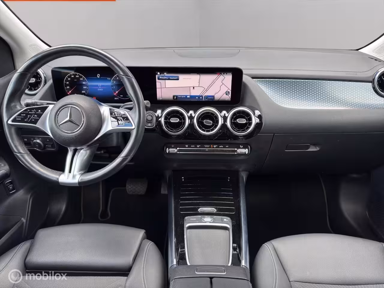 Mercedes-Benz B-klasse 180 Luxury Line | Carplay | trekhaak | etc
