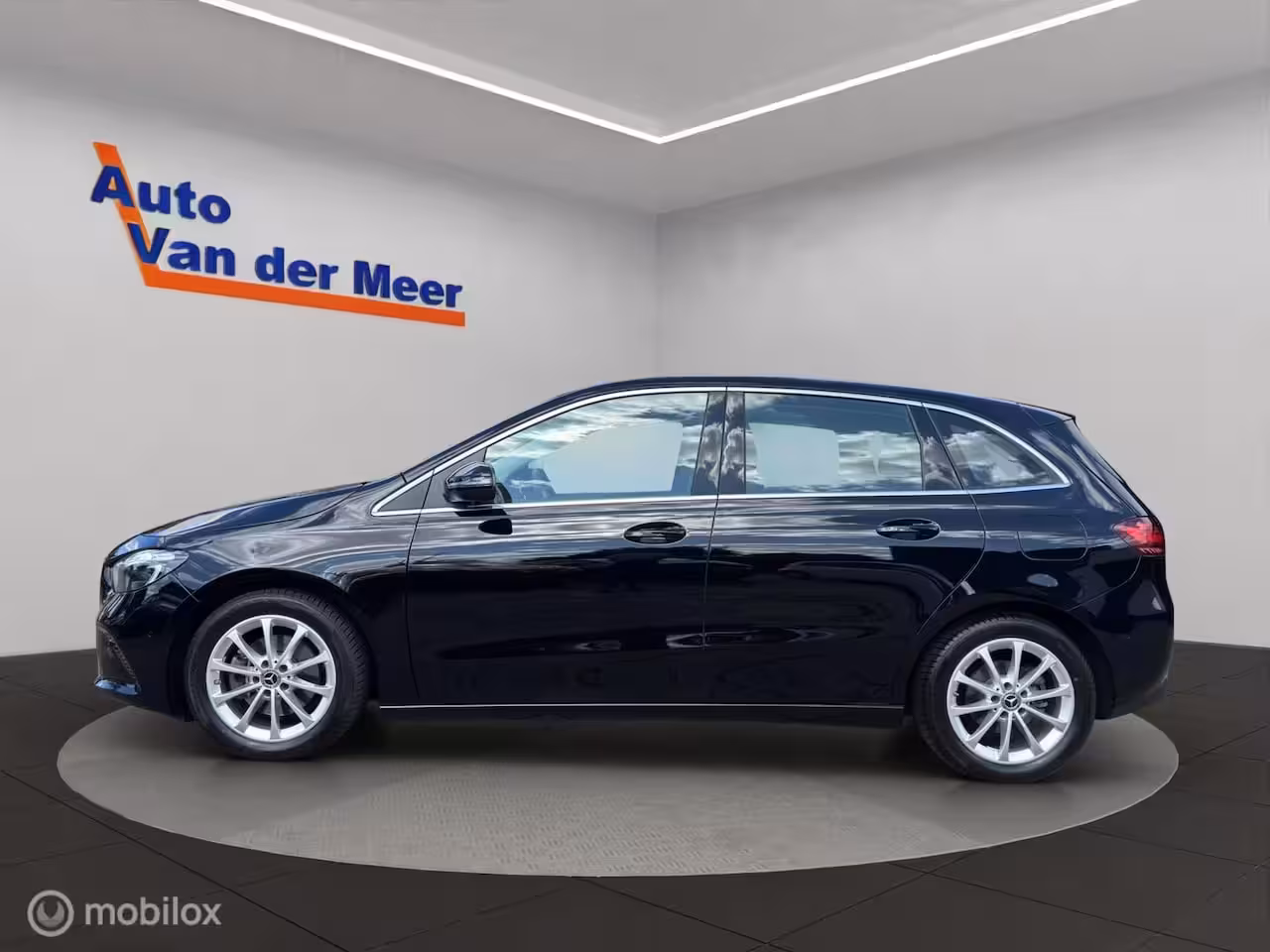Mercedes-Benz B-klasse 180 Luxury Line | Carplay | trekhaak | etc