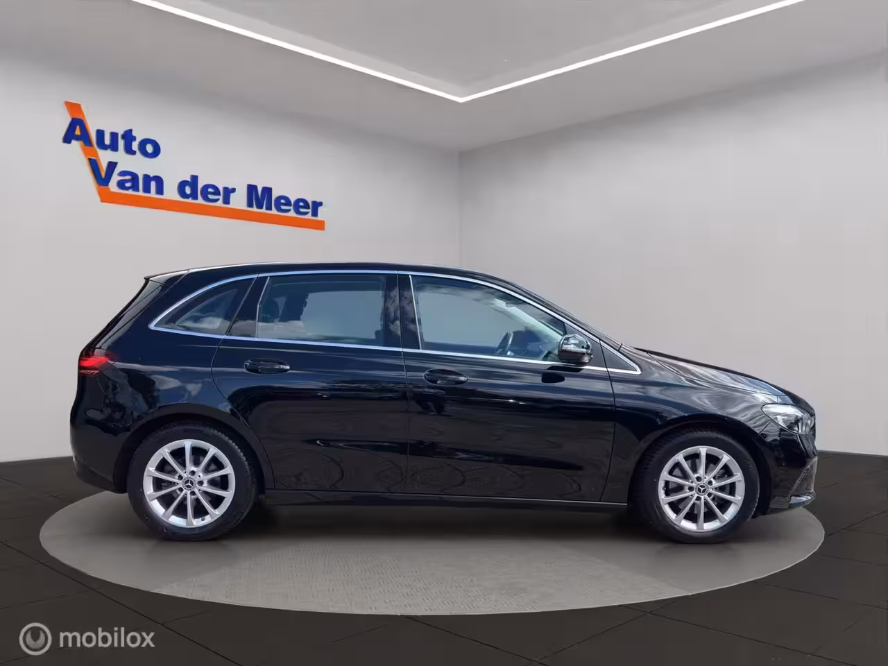 Mercedes-Benz B-klasse 180 Luxury Line | Carplay | trekhaak | etc