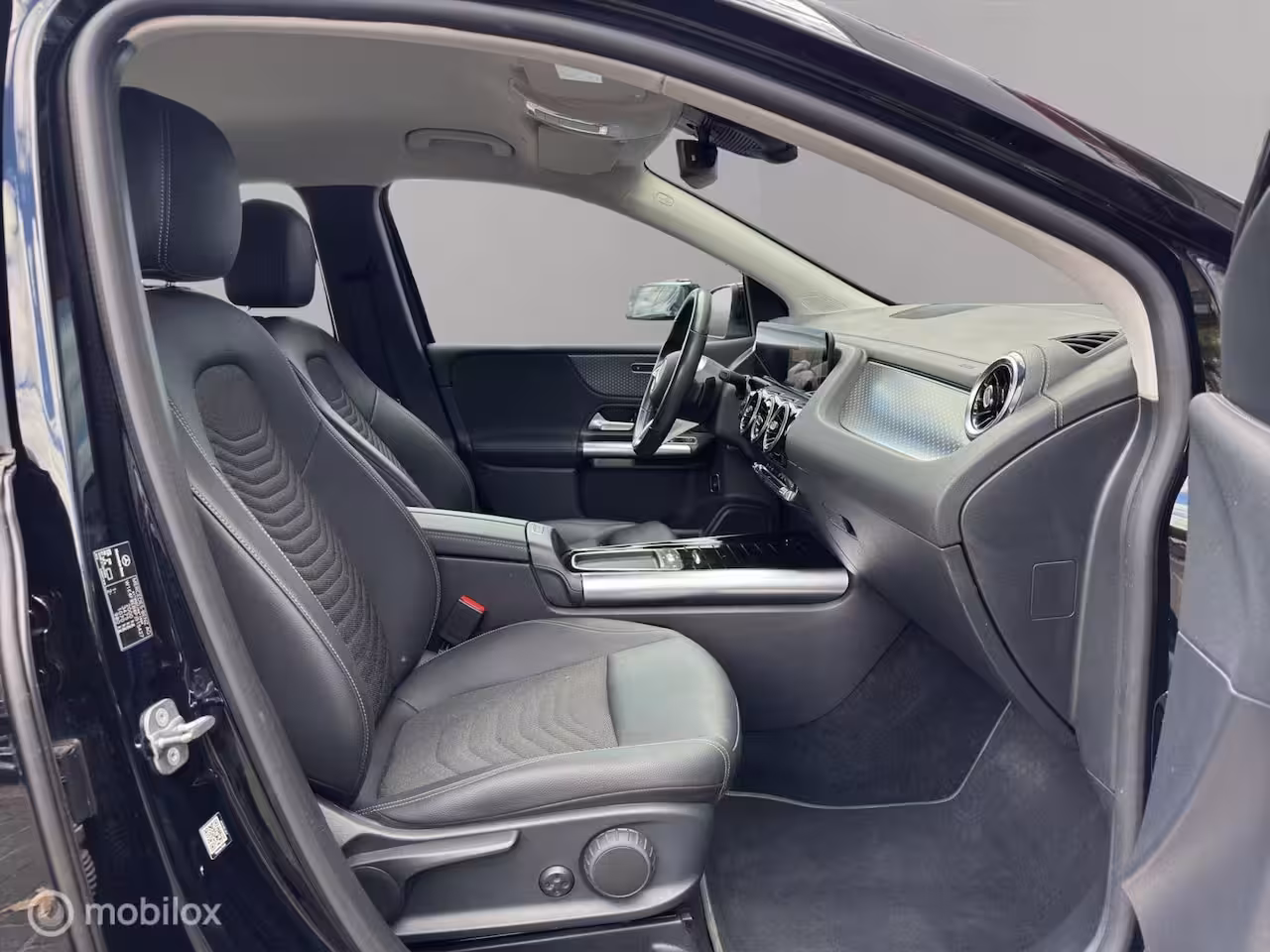 Mercedes-Benz B-klasse 180 Luxury Line | Carplay | trekhaak | etc