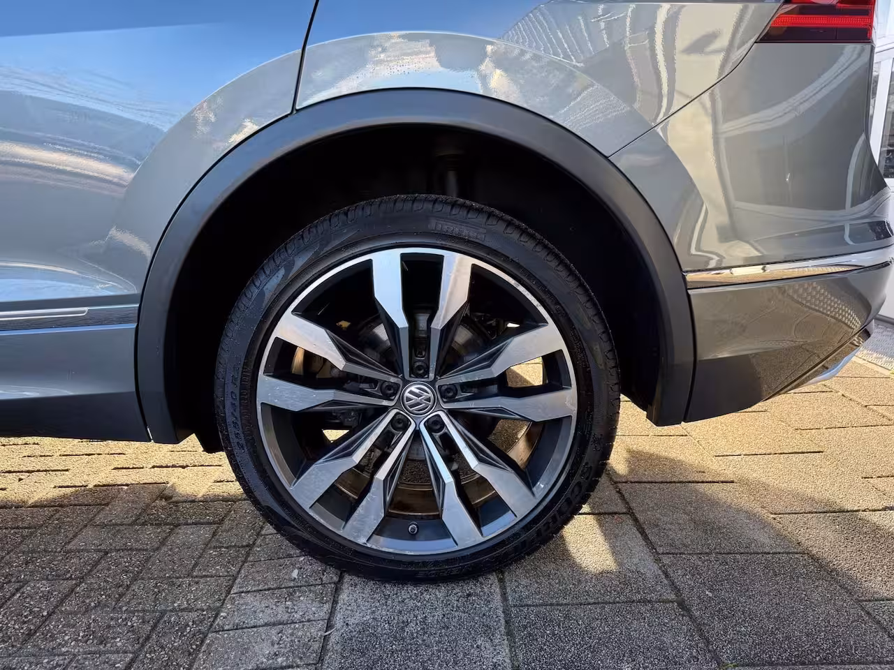 Volkswagen Tiguan Allspace 2.0 TSI 4Motion 220PK R-Line 7p
