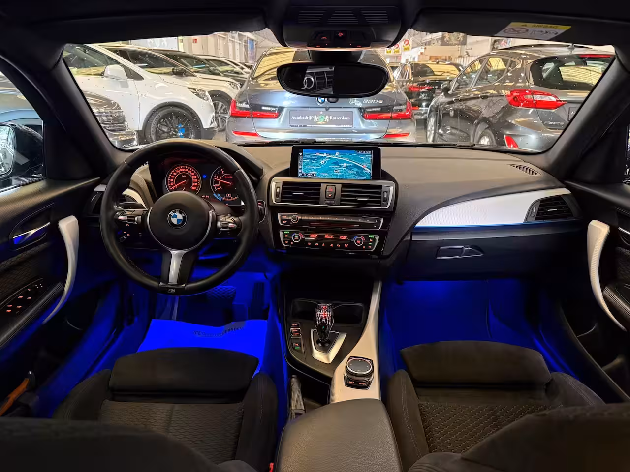 BMW 1-serie 125d High Executive PDC/CAM/LEER/NAV/LMV-18/PANO