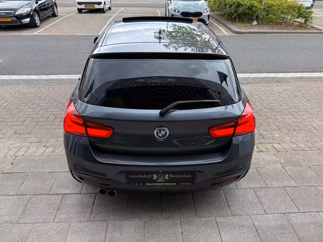 BMW 1-serie 125d High Executive PDC/CAM/LEER/NAV/LMV-18/PANO