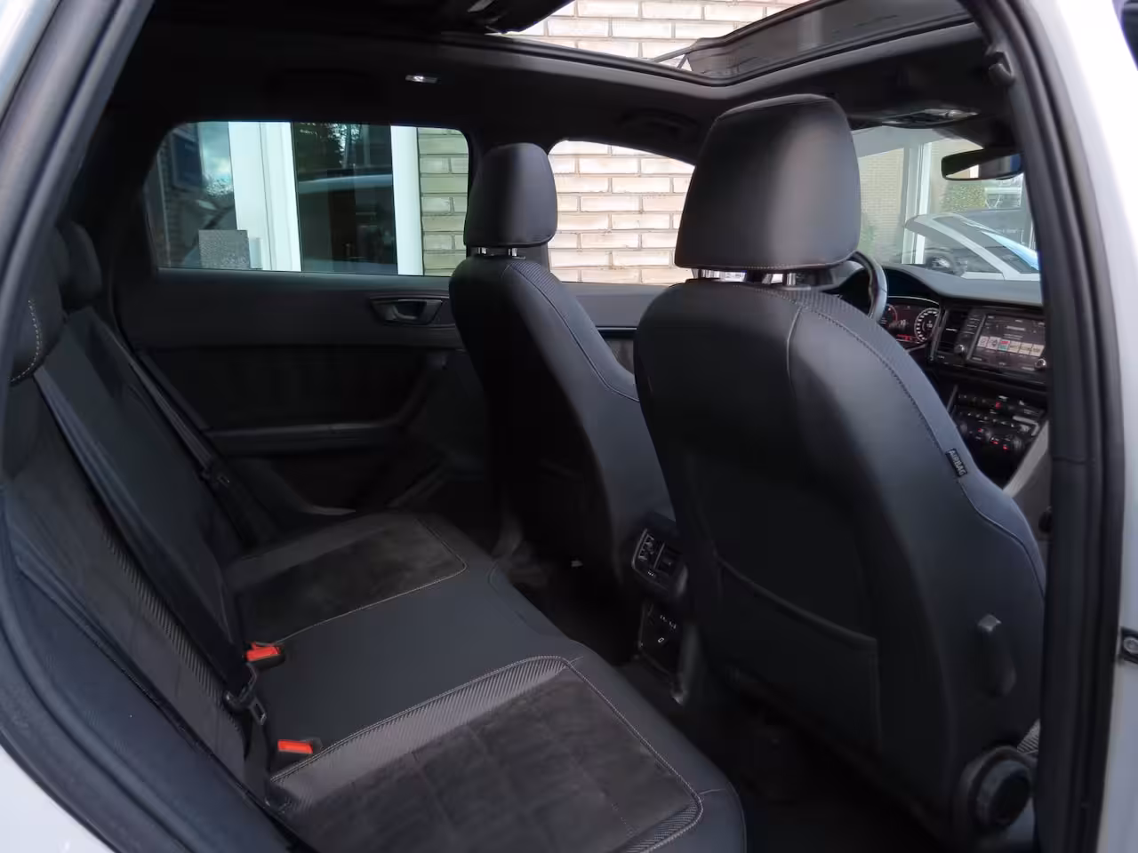 Cupra Ateca 2.0 TSI 300 4DRIVE 360 Camera|PANO|BEATS Audio|CarPlay|Navi|Winter Pakket|DiGi-Dash|Clima|