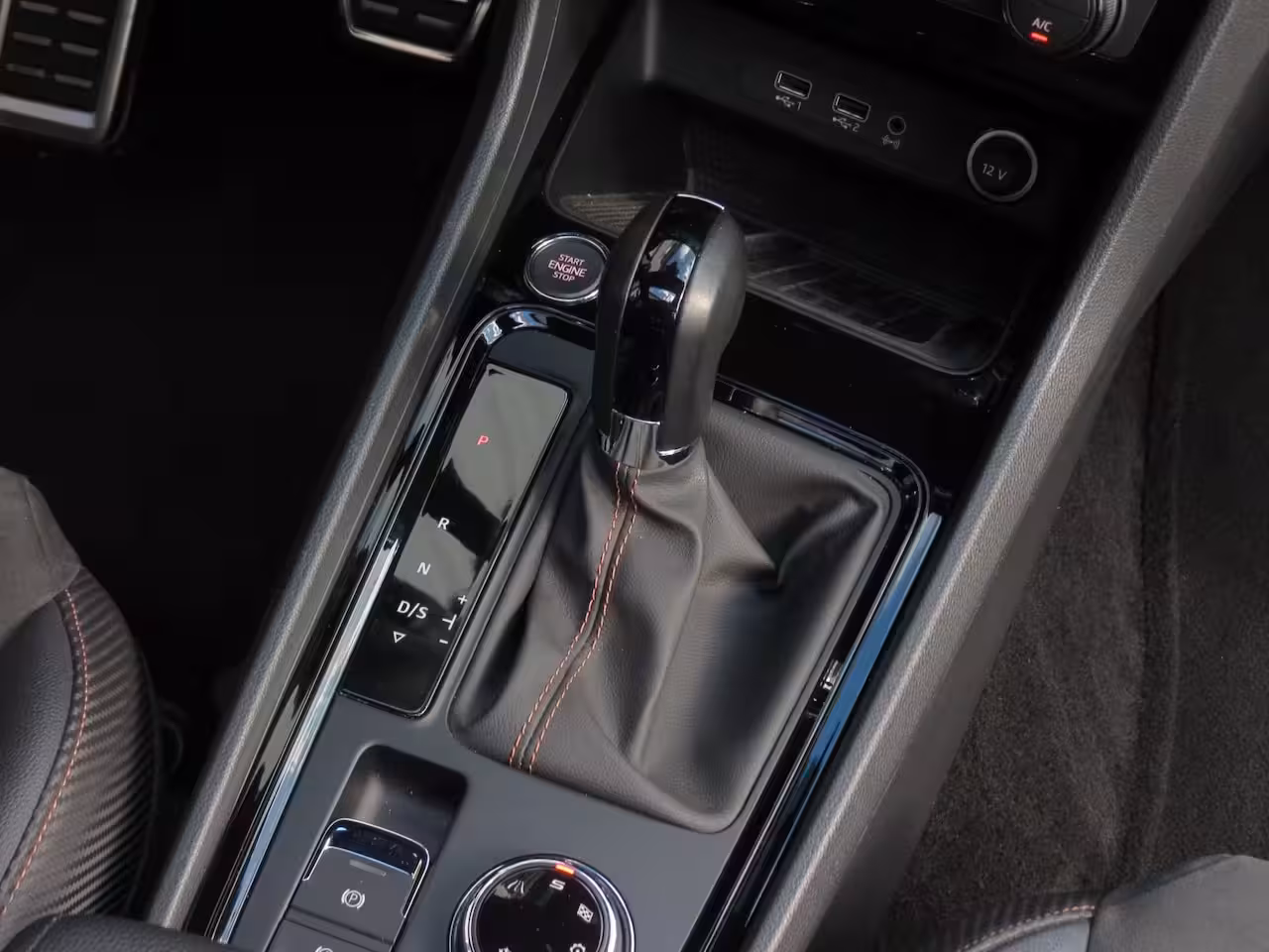 Cupra Ateca 2.0 TSI 300 4DRIVE 360 Camera|PANO|BEATS Audio|CarPlay|Navi|Winter Pakket|DiGi-Dash|Clima|