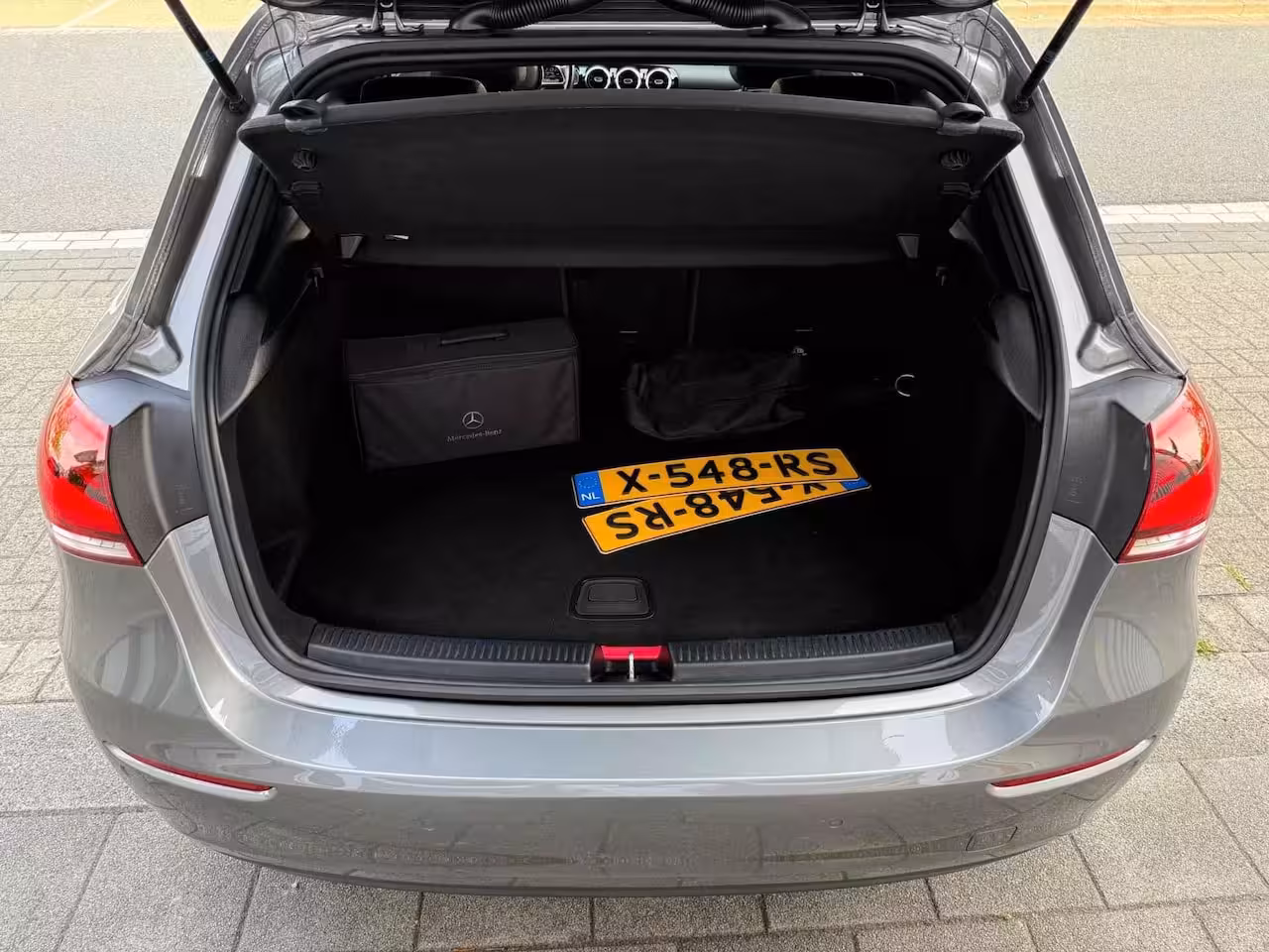 Mercedes-Benz A-klasse 250 e AMG LED/PDC/CAM/LM17/LEER/NAVI