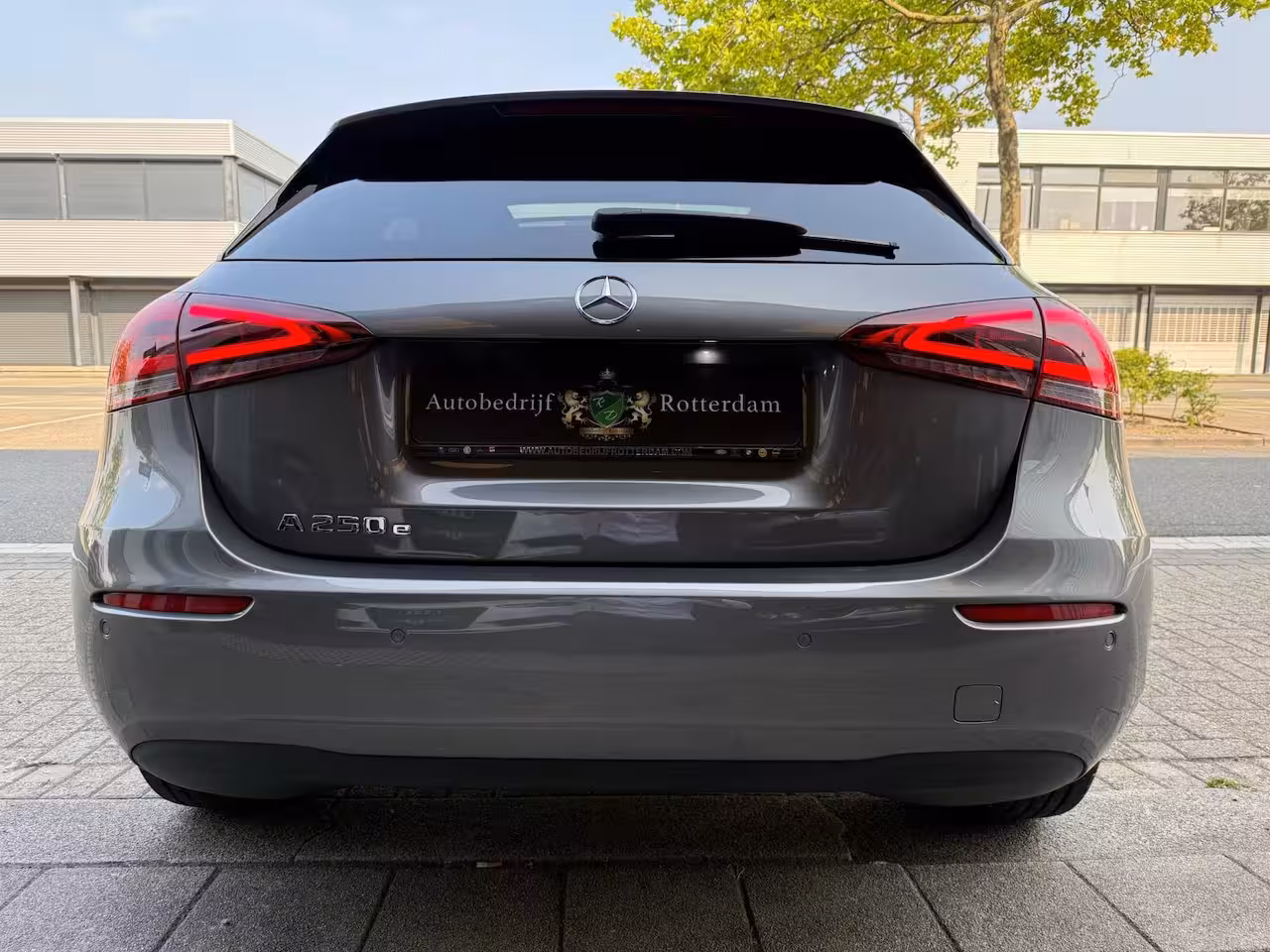 Mercedes-Benz A-klasse 250 e AMG LED/PDC/CAM/LM17/LEER/NAVI
