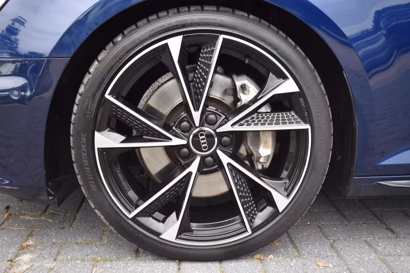 Audi A4 Avant 45 TFSI quattro Sport S line black edition
