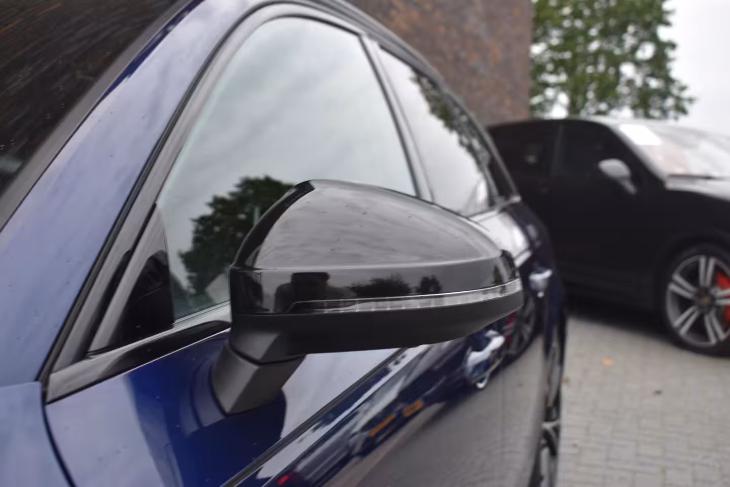 Audi A4 Avant 45 TFSI quattro Sport S line black edition