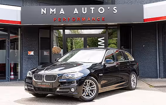 BMW 5-serie Touring 520i Executive CRUISE CONTROL/GOED ONDERHOUDEN/LEDER/STOELVERWARMING/ACHTERUITRIJCAMERA