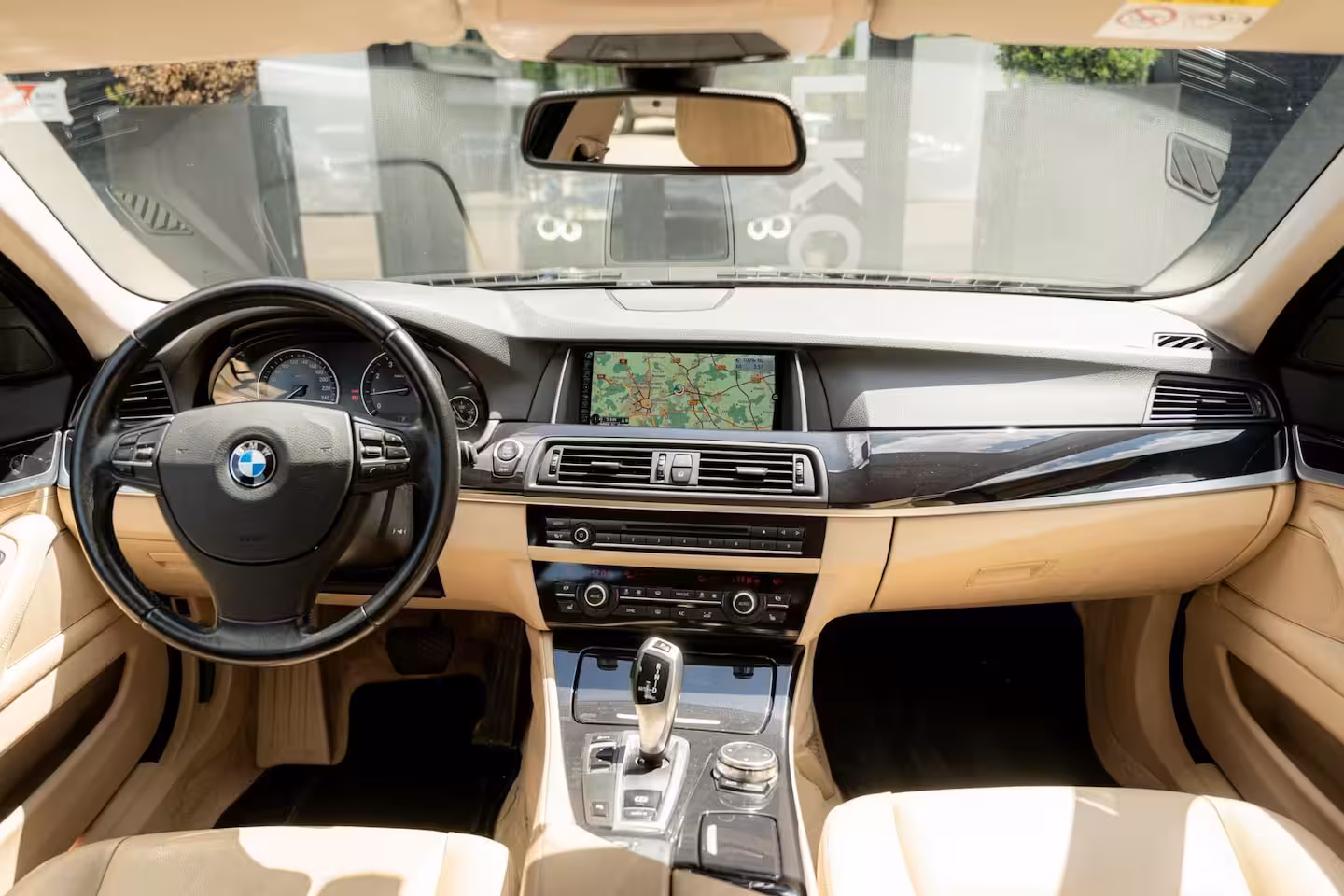 BMW 5-serie Touring 520i Executive CRUISE CONTROL/GOED ONDERHOUDEN/LEDER/STOELVERWARMING/ACHTERUITRIJCAMERA