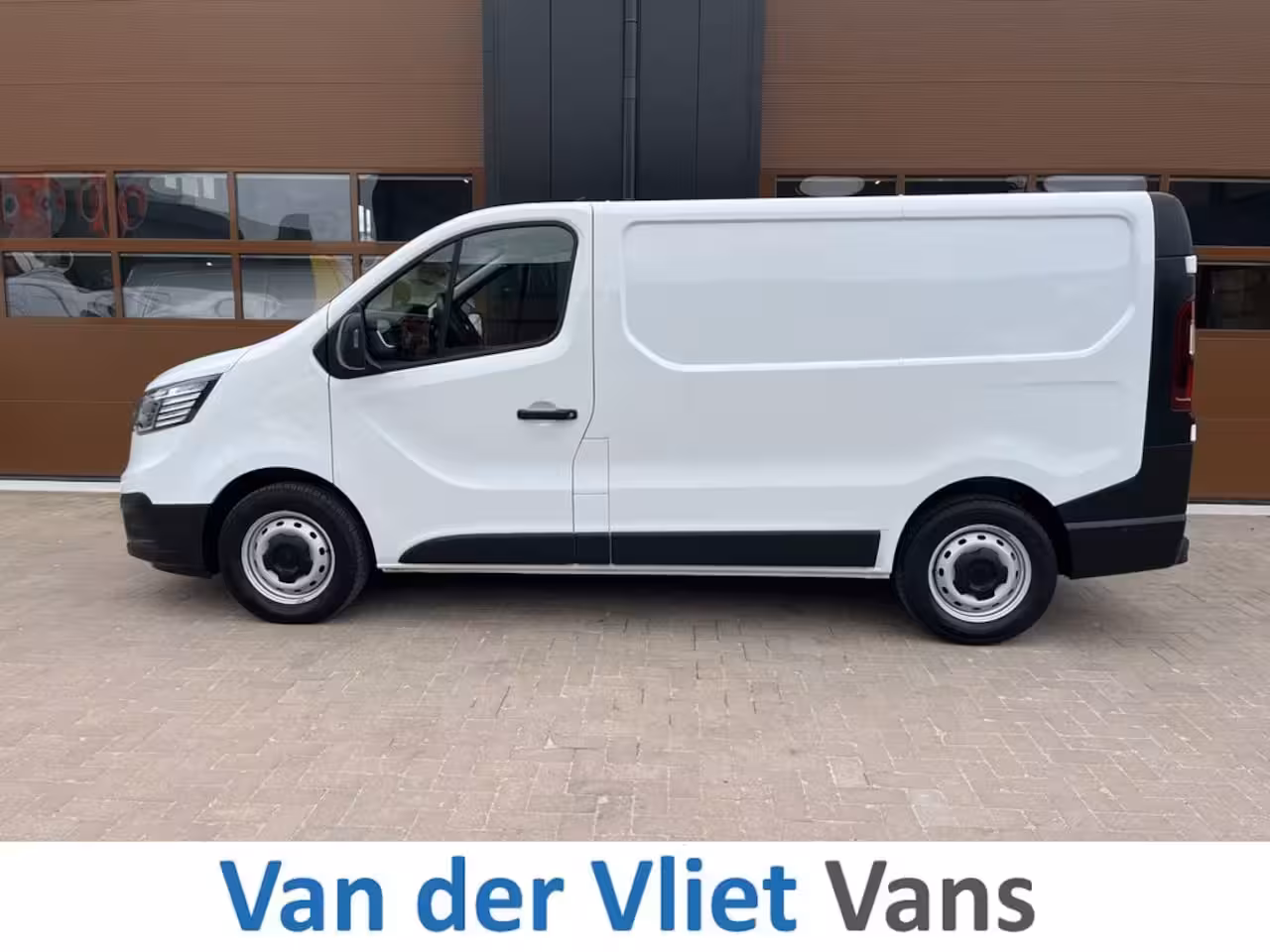Renault Trafic 2.0 dCi E6 110pk Comfort 3p Lease €287 p/m, Trekhaak, Airco, Navi, Carplay, Camera, PDC, L