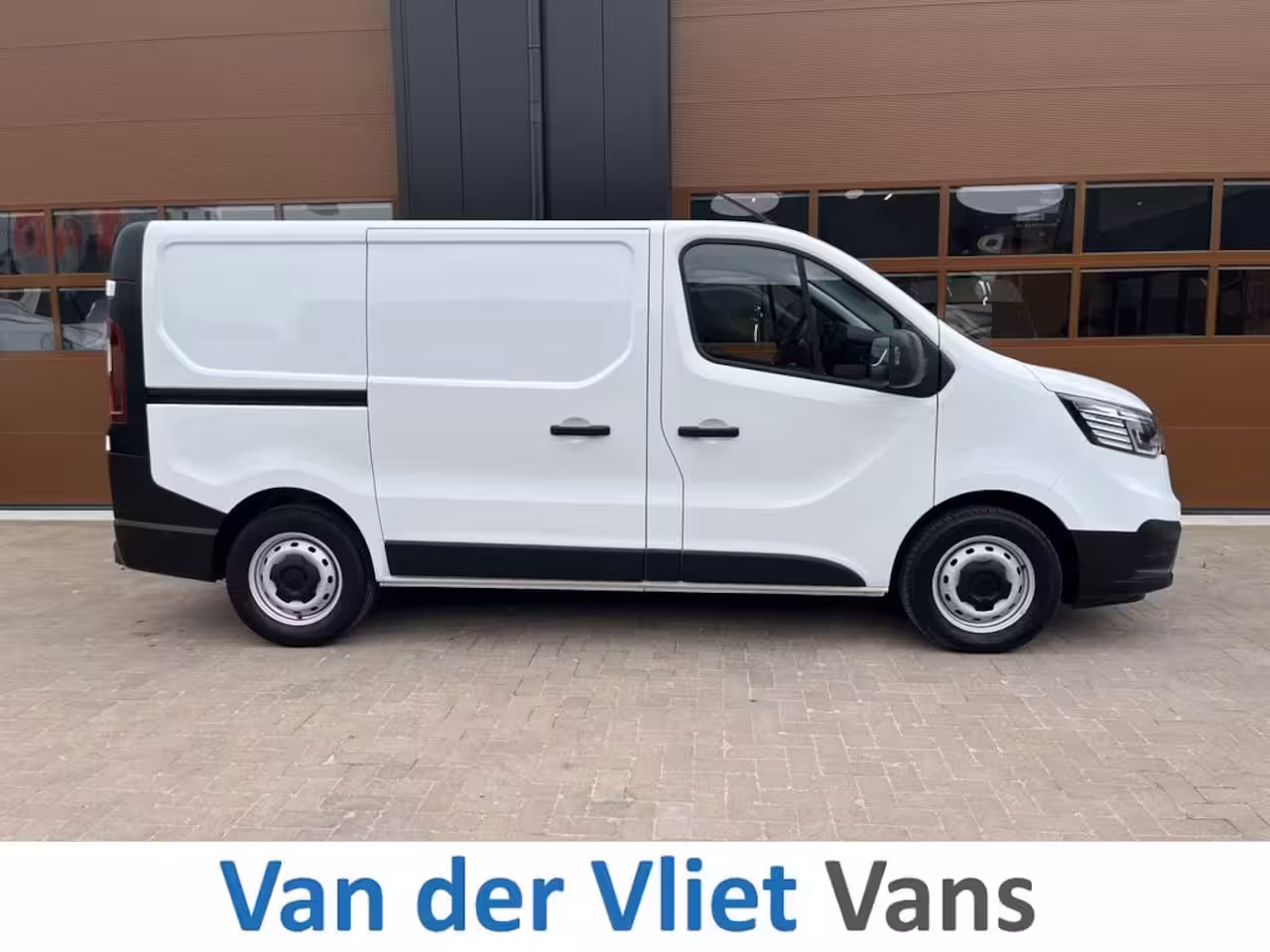 Renault Trafic 2.0 dCi E6 110pk Comfort 3p Lease €287 p/m, Trekhaak, Airco, Navi, Carplay, Camera, PDC, L