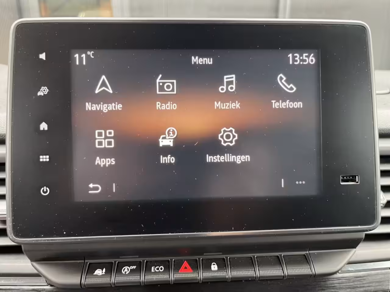 Renault Trafic 2.0 dCi E6 110pk Comfort 3p Lease €287 p/m, Trekhaak, Airco, Navi, Carplay, Camera, PDC, L