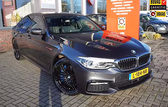 BMW 5-serie 540i xDrive High Executive; M Sport; Camera; HUD; Nightvision; Memory; ACC; BLIS; Intrieur