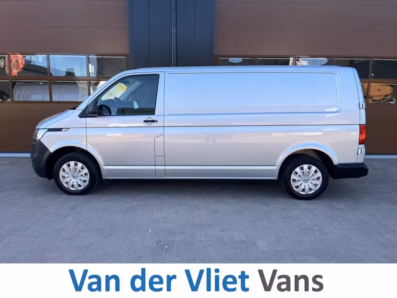 Volkswagen Transporter T6.1 2.0 TDI 150PK E6 L2 Comfortline 3p Lease €389 p/m, Airco, Carplay, PDC V+A, Onderhoud