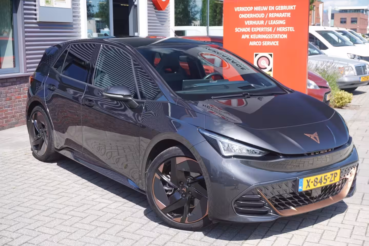 Cupra Born Copper Edition 62 kWh / SOH 95, 5% / Pano / Massage / ACC / HUD / 360 Camera