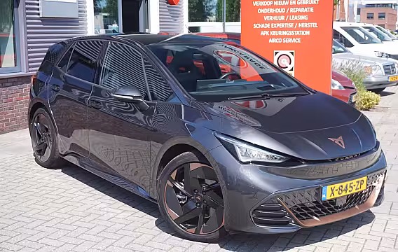 Cupra Born Copper Edition 62 kWh / SOH 95, 5% / Pano / Massage / ACC / HUD / 360 Camera