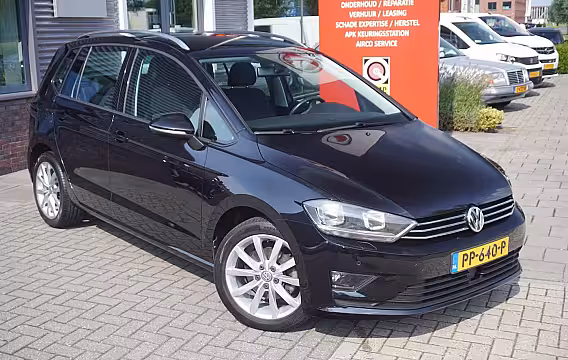 Volkswagen Golf Sportsvan 1.2 TSI Highline / Trekhaak / Stoelverwarming
